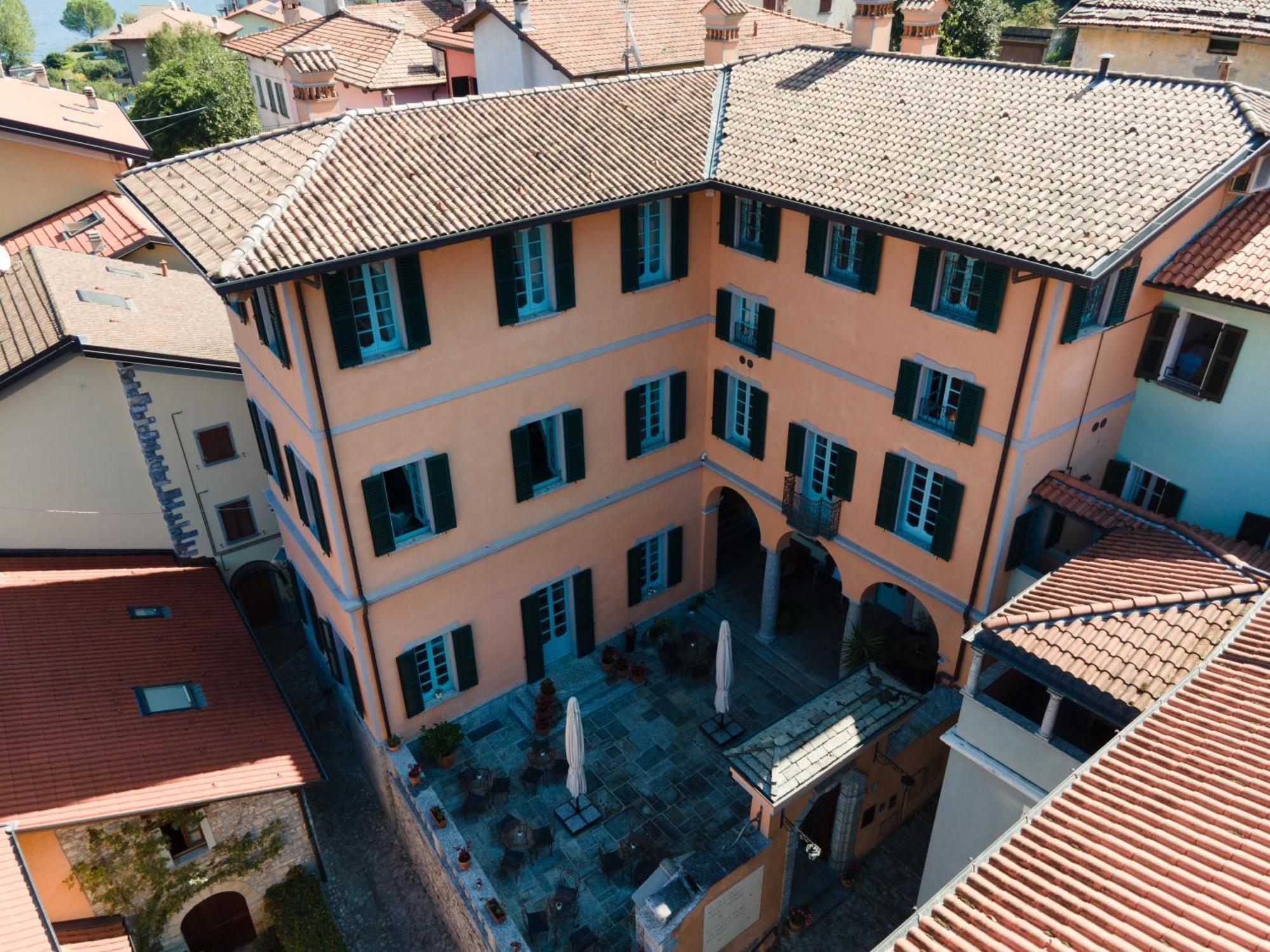 Апарт готель Palazzo Del Vicere Леццено Екстер'єр фото